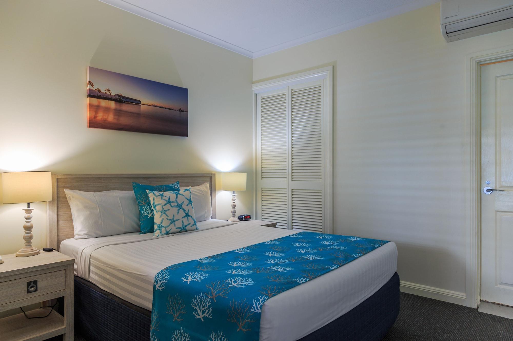 Macrossan House Boutique Holiday Apartments Port Douglas Ngoại thất bức ảnh