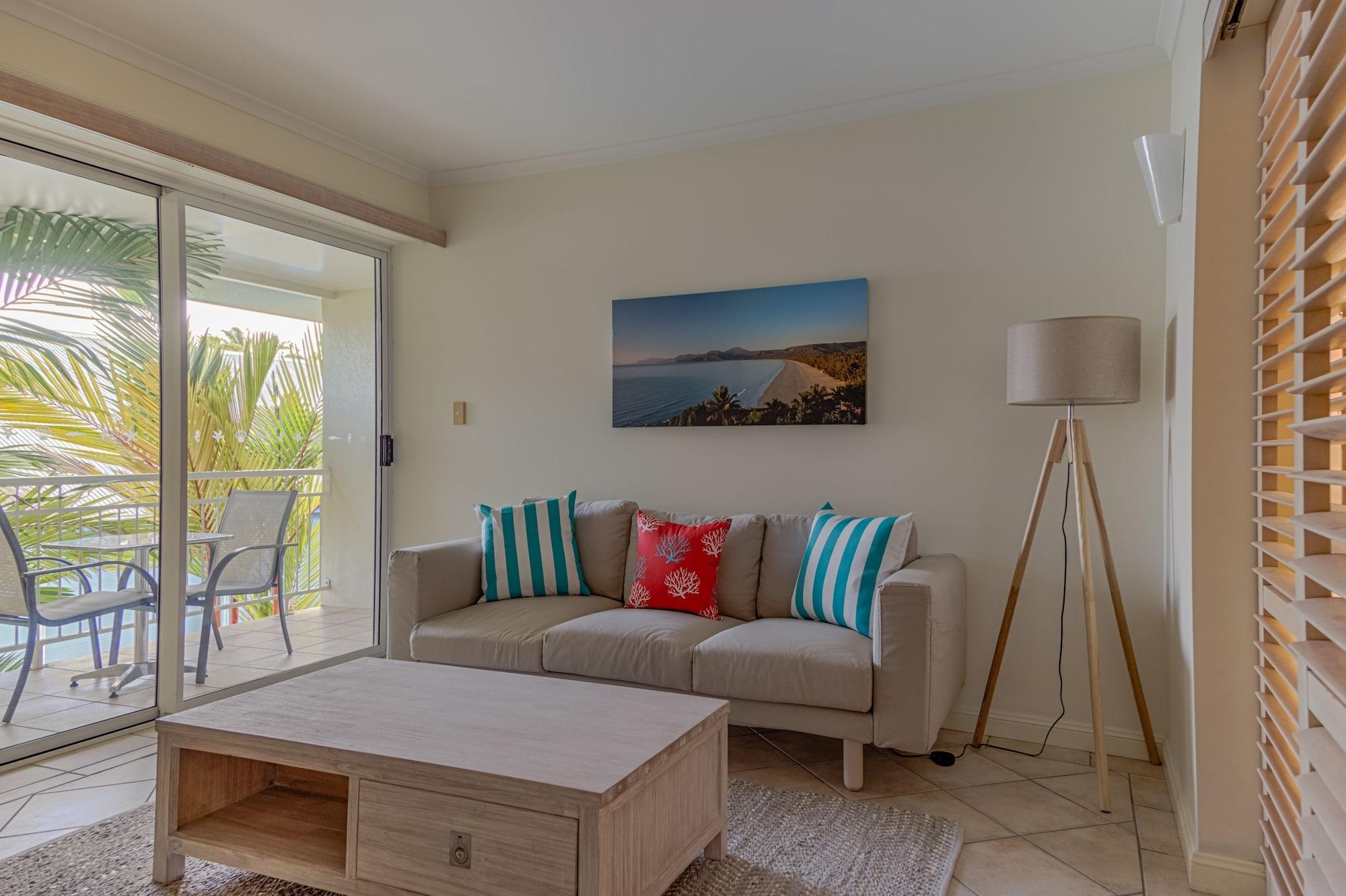 Macrossan House Boutique Holiday Apartments Port Douglas Ngoại thất bức ảnh