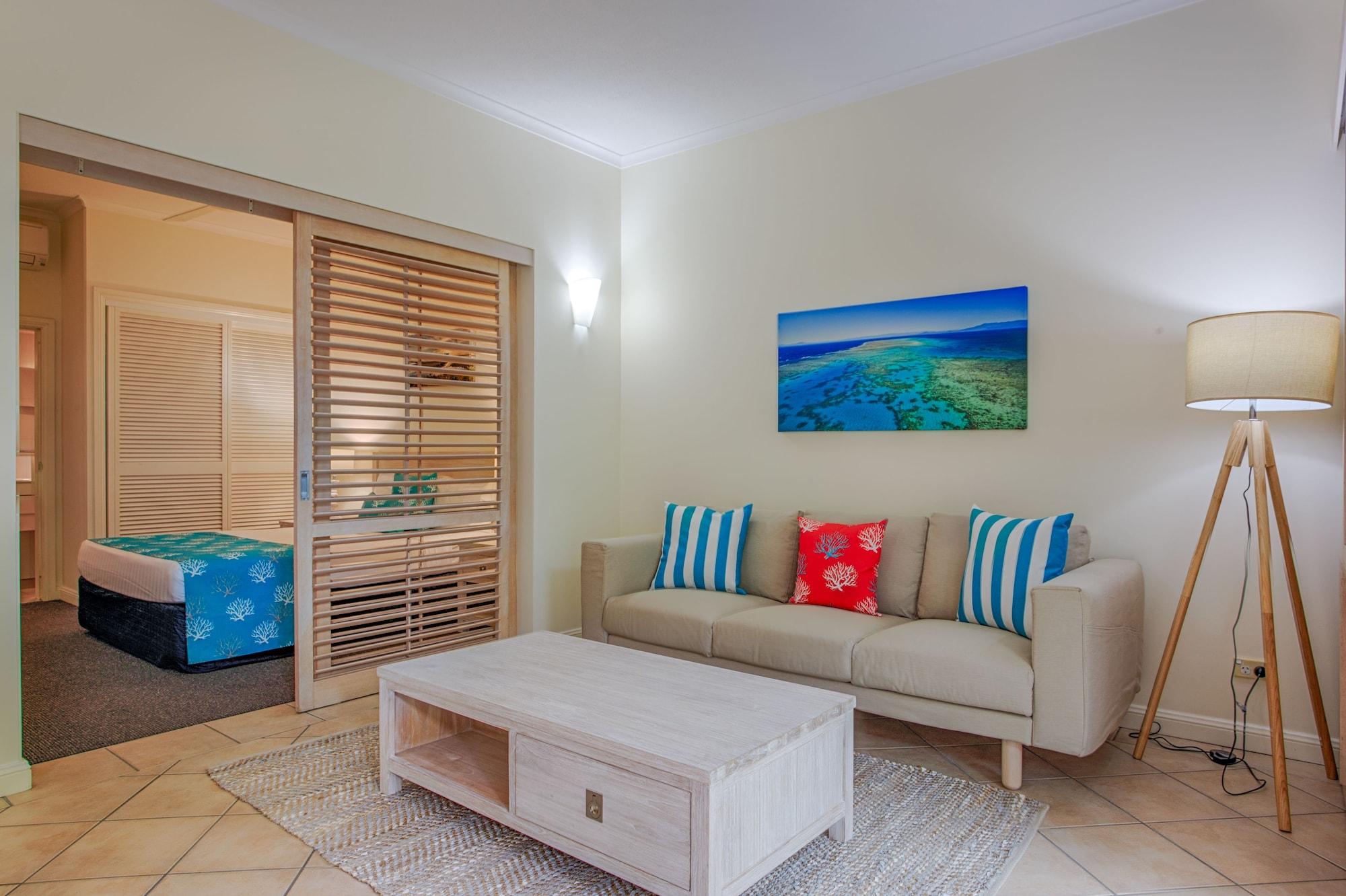 Macrossan House Boutique Holiday Apartments Port Douglas Ngoại thất bức ảnh