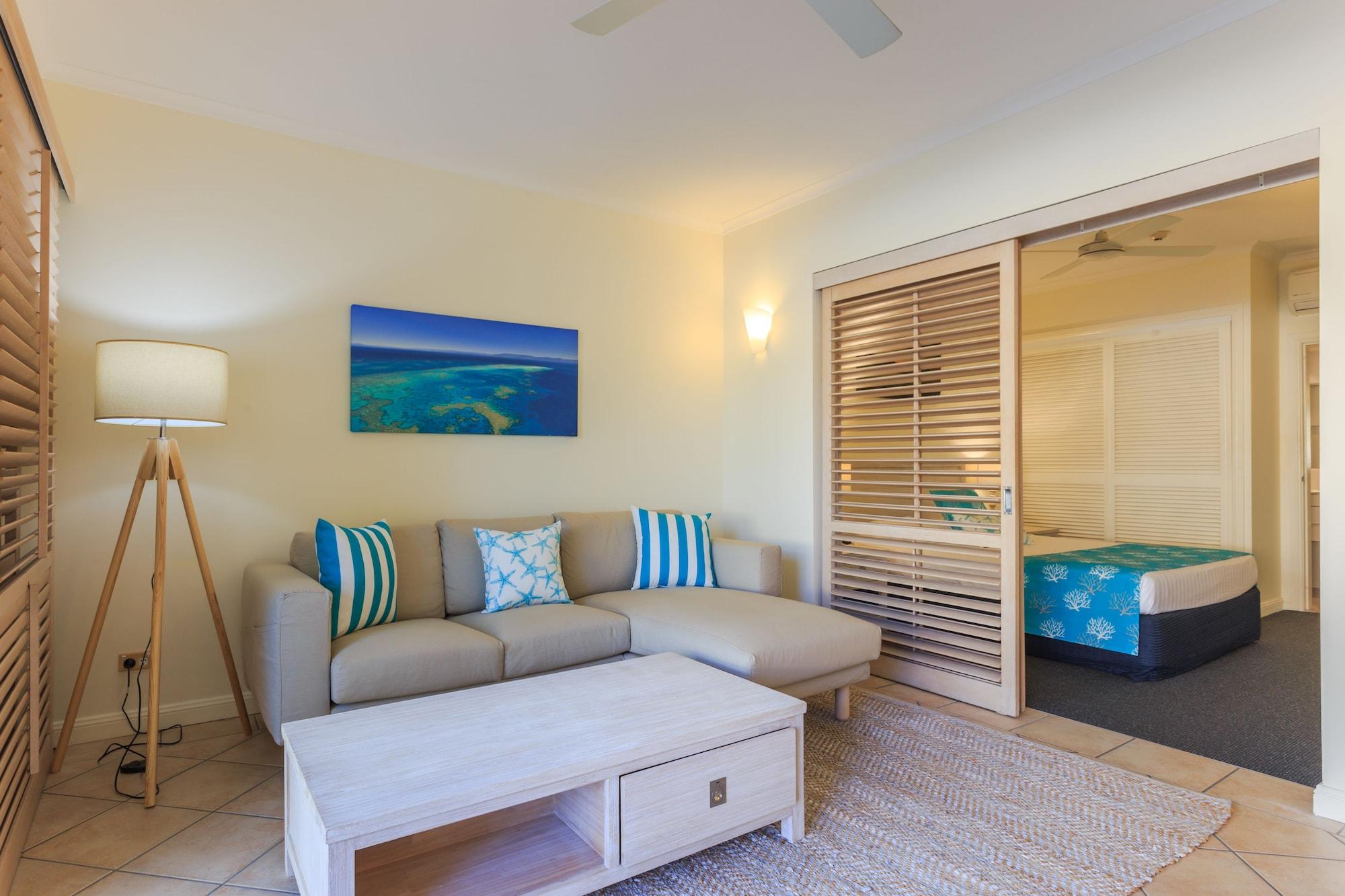 Macrossan House Boutique Holiday Apartments Port Douglas Ngoại thất bức ảnh