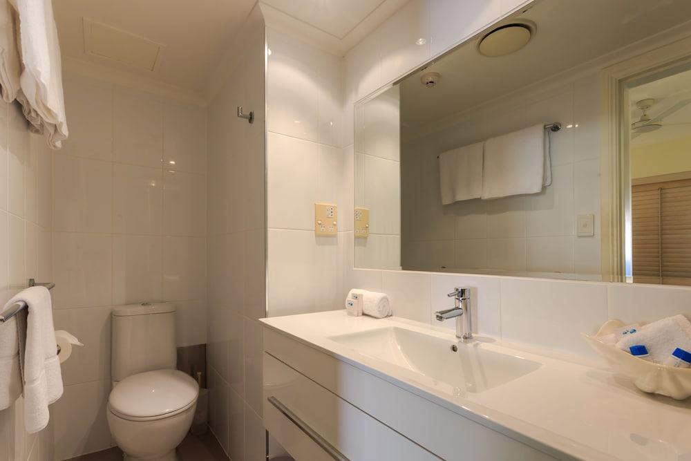 Macrossan House Boutique Holiday Apartments Port Douglas Ngoại thất bức ảnh