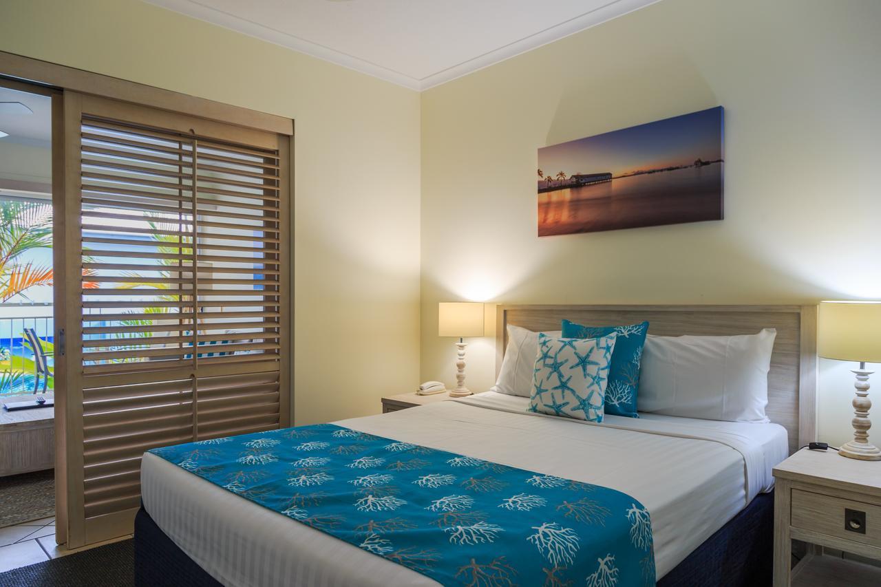 Macrossan House Boutique Holiday Apartments Port Douglas Ngoại thất bức ảnh