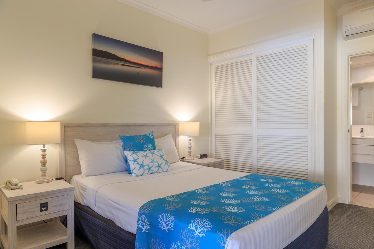 Macrossan House Boutique Holiday Apartments Port Douglas Ngoại thất bức ảnh