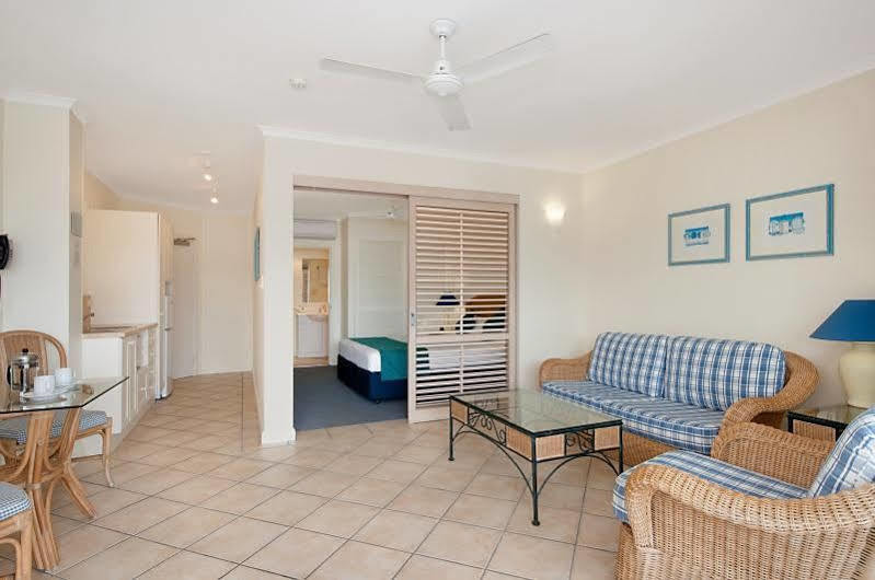 Macrossan House Boutique Holiday Apartments Port Douglas Ngoại thất bức ảnh