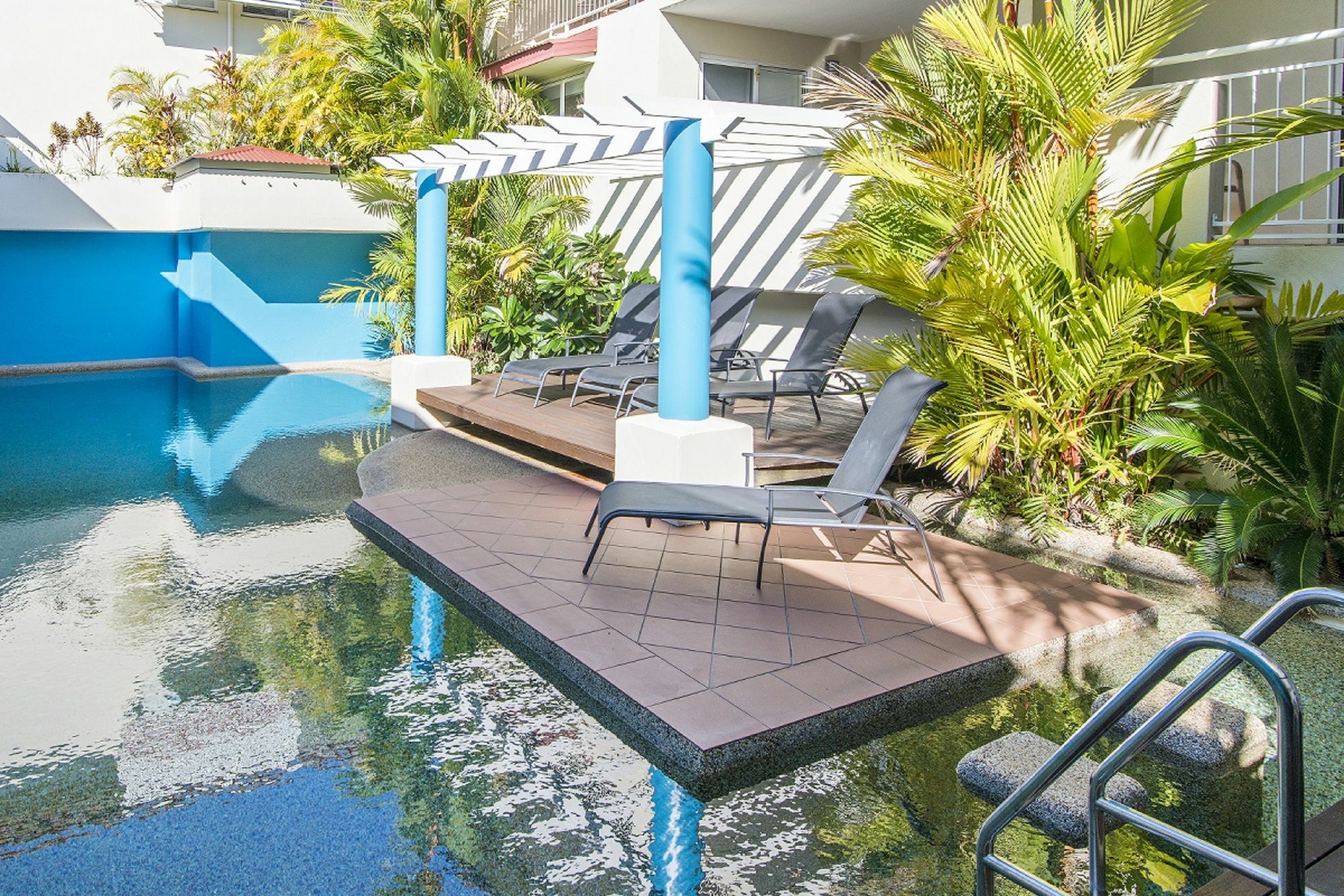 Macrossan House Boutique Holiday Apartments Port Douglas Ngoại thất bức ảnh