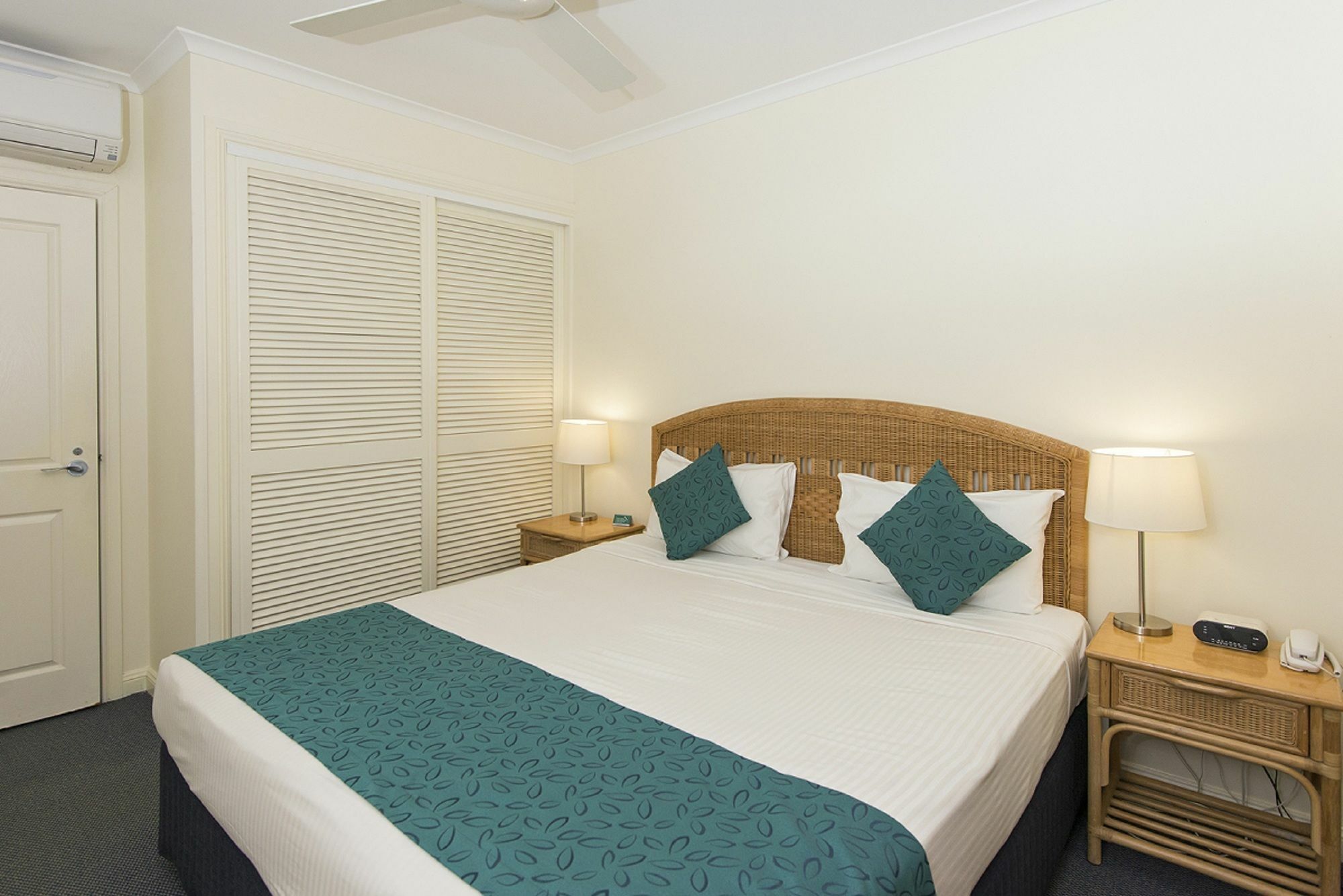 Macrossan House Boutique Holiday Apartments Port Douglas Ngoại thất bức ảnh