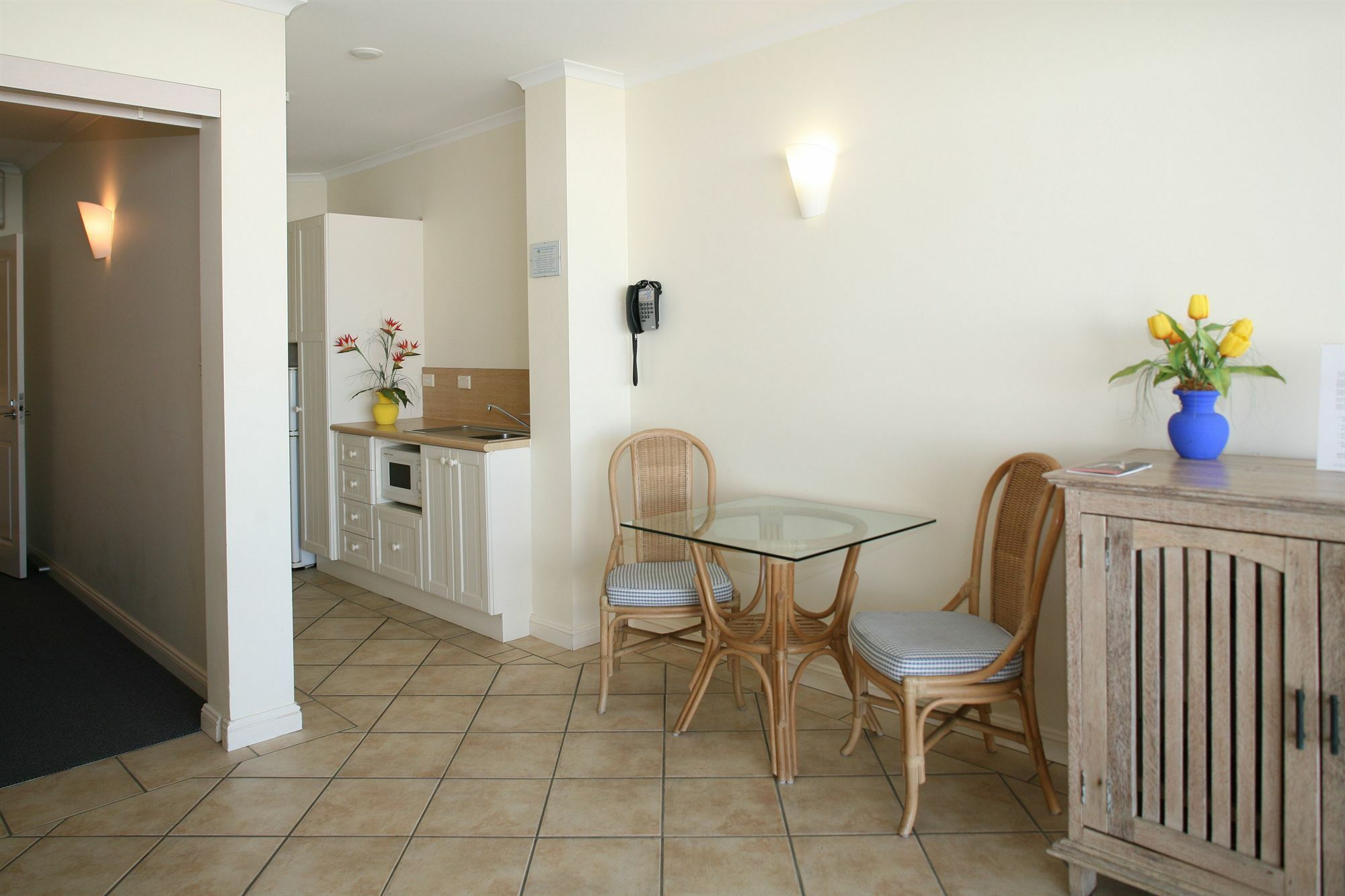 Macrossan House Boutique Holiday Apartments Port Douglas Ngoại thất bức ảnh