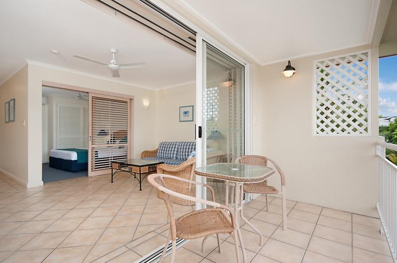 Macrossan House Boutique Holiday Apartments Port Douglas Ngoại thất bức ảnh
